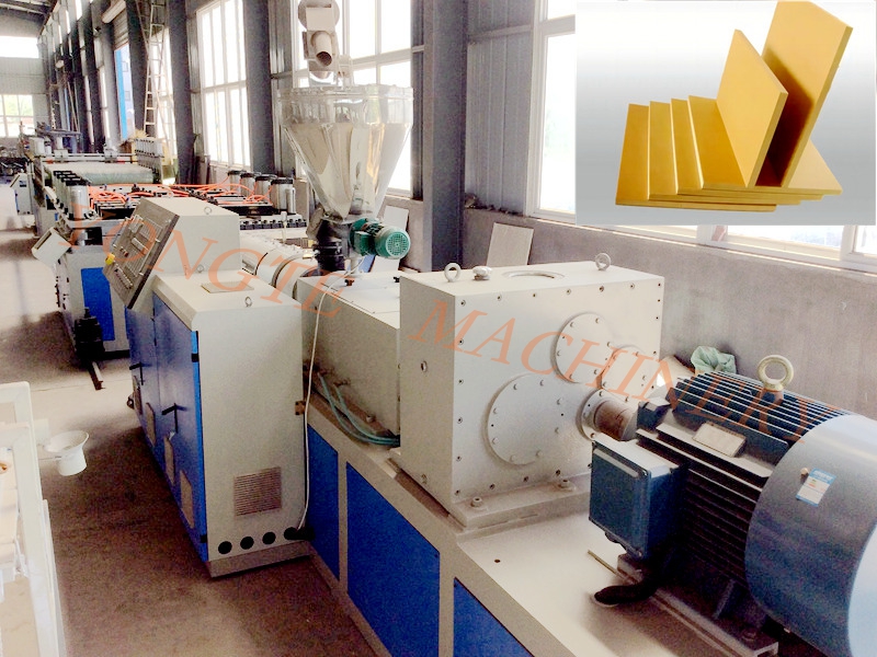 PCV Crust Ploam Board wprowadza zastosowania w łazience, sprzęt do tworzyw sztucznych Yongte prowadzi ulepszenie technologii produkcji
