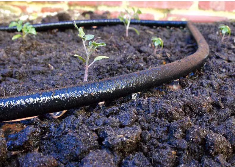 Czy do nawadniania w glebie soli fizjalskiej w glebach soli-alkaliowych można zastosować gumowe rurki do nawadniania nano?