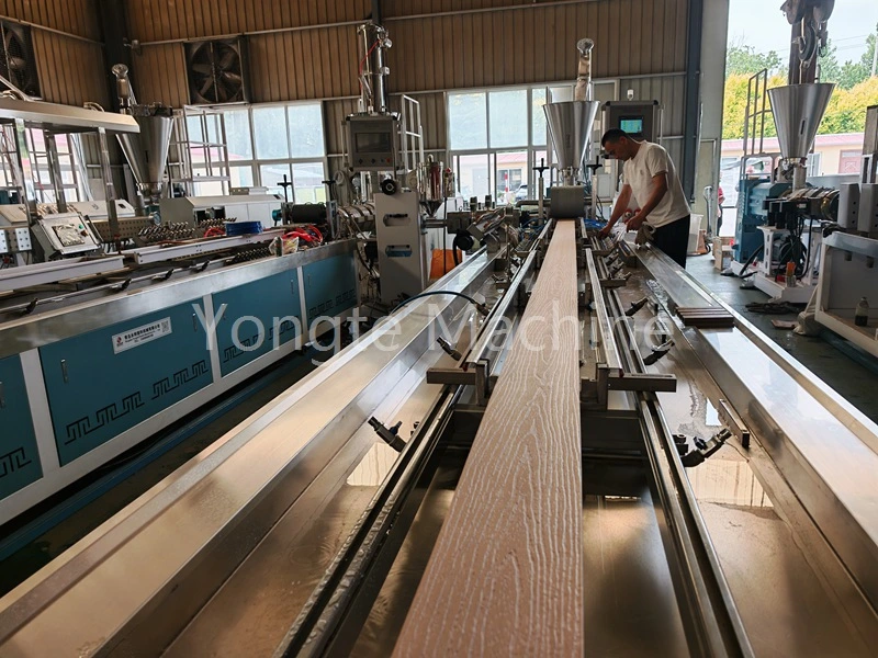 Instalacja i uruchomienie maszyny WPC dla klienta z Kanady