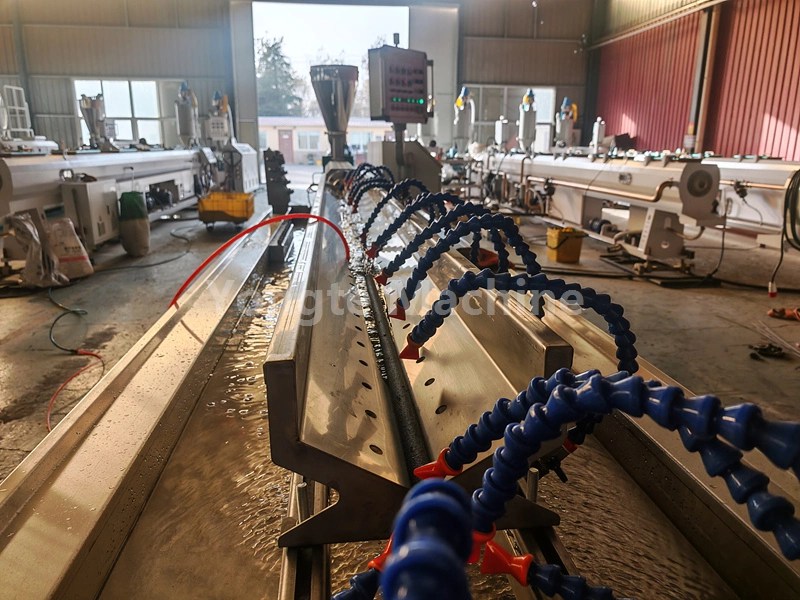 Maszyna do węży gumowych