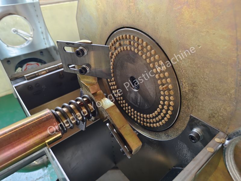 Maszyna do granulowania WPC