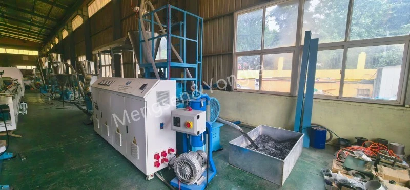 Wysokowydajny granulator tworzyw sztucznych do drewna dla klientów europejskich