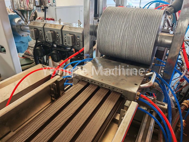 Maszyna do produkcji okładzin ściennych WPC